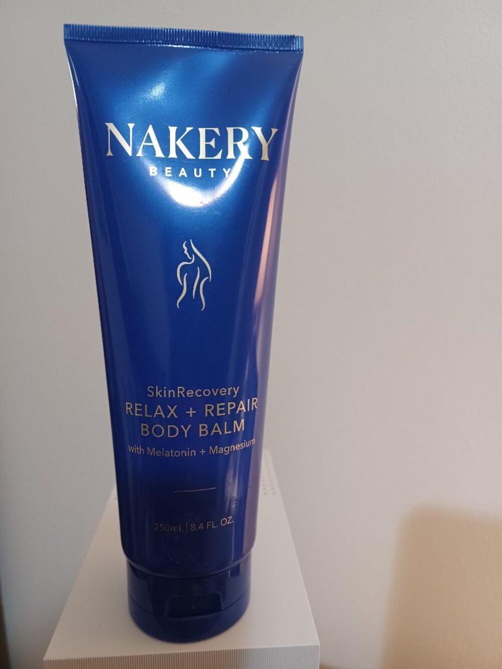NAKERY BEAUTY 8.4 fl. oz.